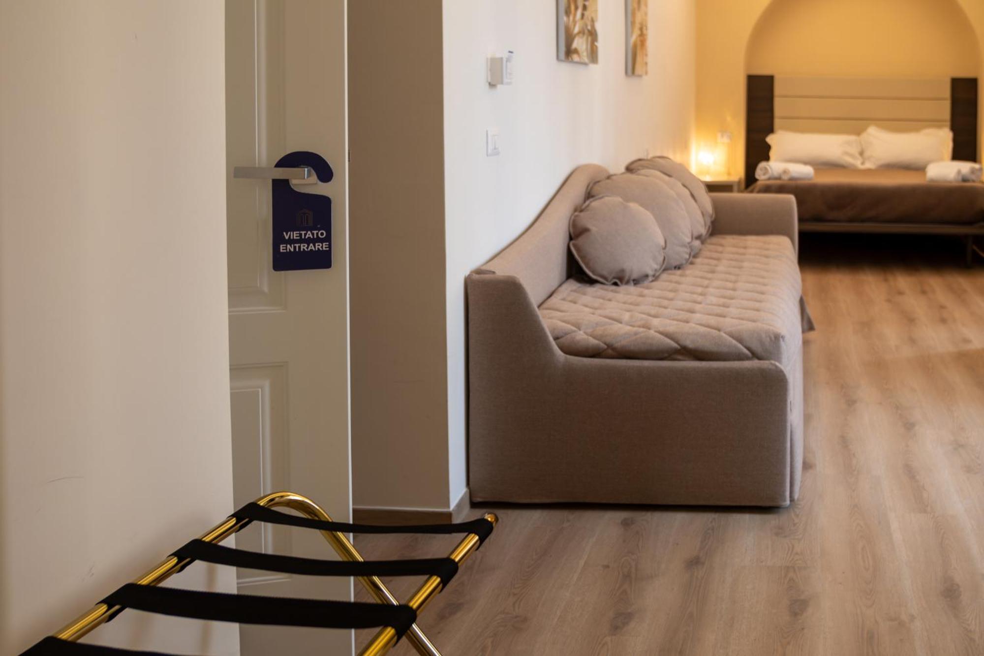 ホテル Palazzo Cappuccini Art Relais ナポリ エクステリア 写真